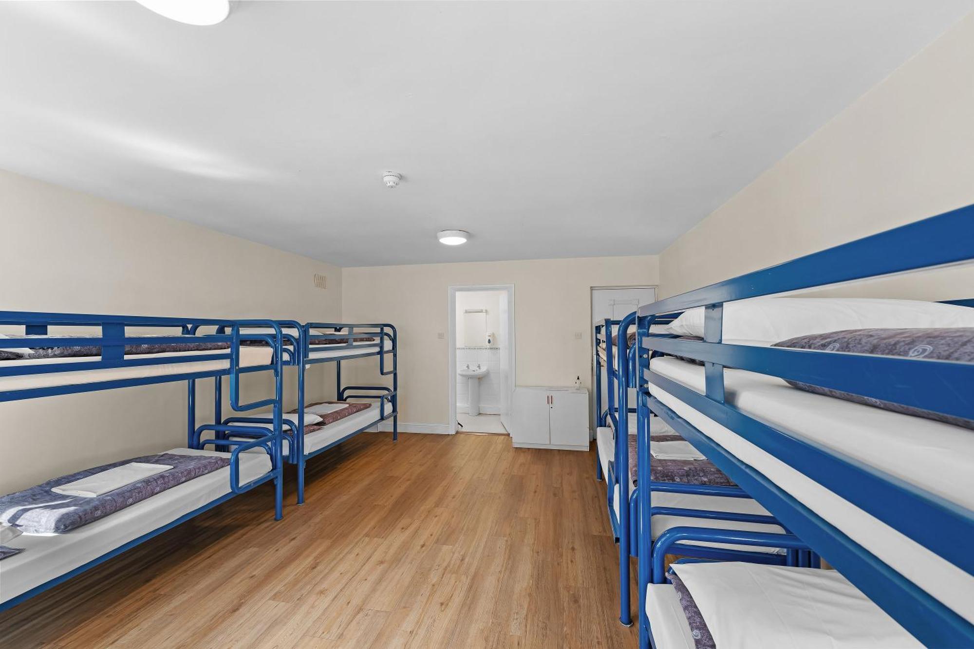 Glendalough International Youth Hostel 래라흐 외부 사진