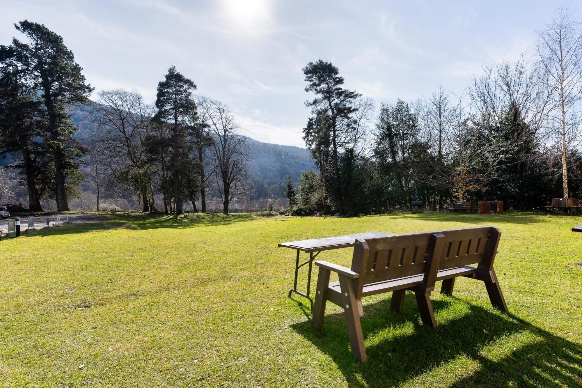 Glendalough International Youth Hostel 래라흐 외부 사진