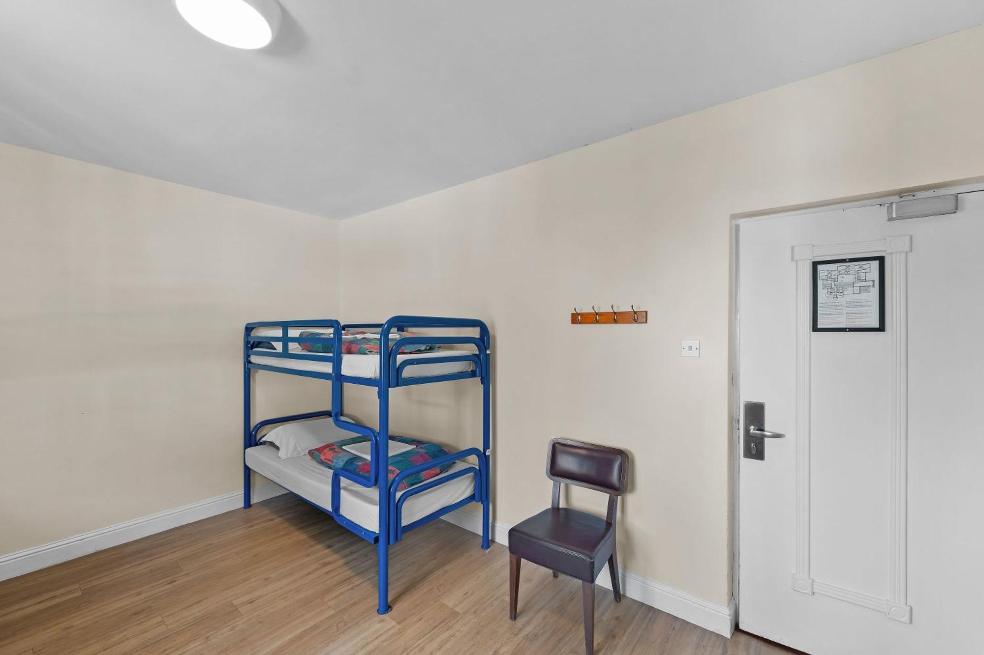 Glendalough International Youth Hostel 래라흐 외부 사진